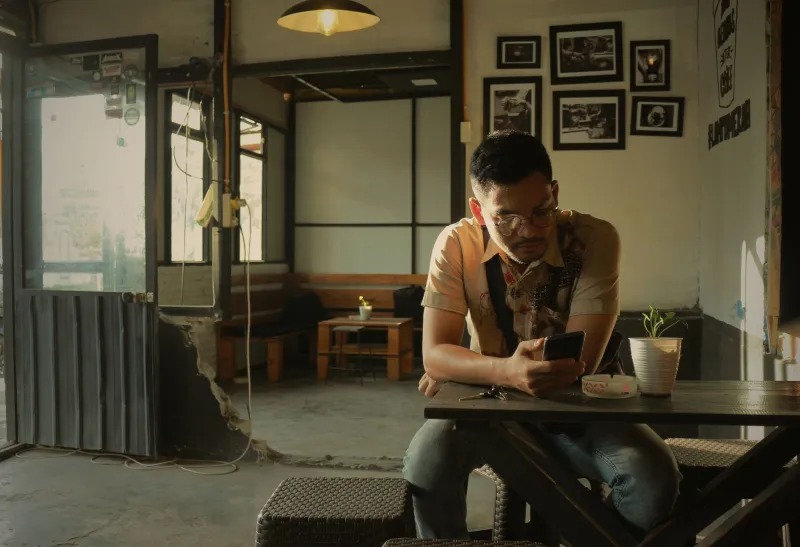 Selling You a Friend: The Billion-Dollar Startups Cashing In on America's Loneliness Crisis